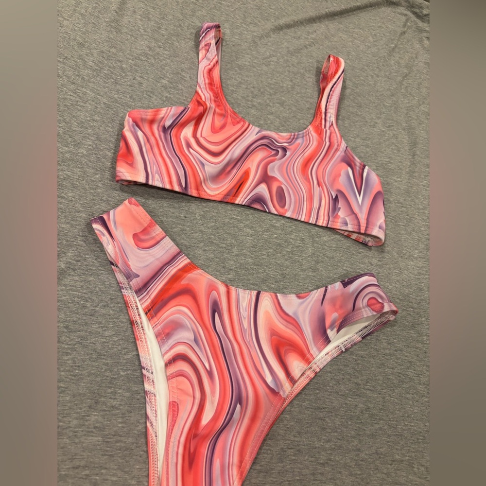 Abstract Fluid Pattern Bikini Swimsuit - Picture 4 of 4